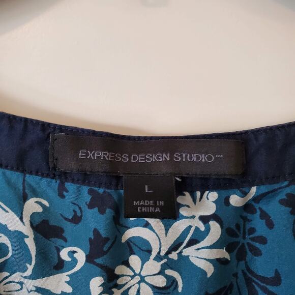 Express Design Studio Y2K Womens Silk Floral Babydoll Top Size Large Blue V neck - Picture 3 of 4